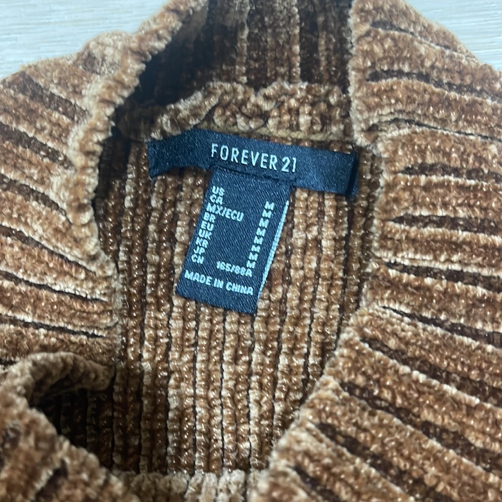 Sweater - Picture 2 of 3